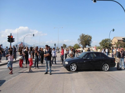 Απέκλεισαν την είσοδο του νέου λιμανιού της Πάτρας